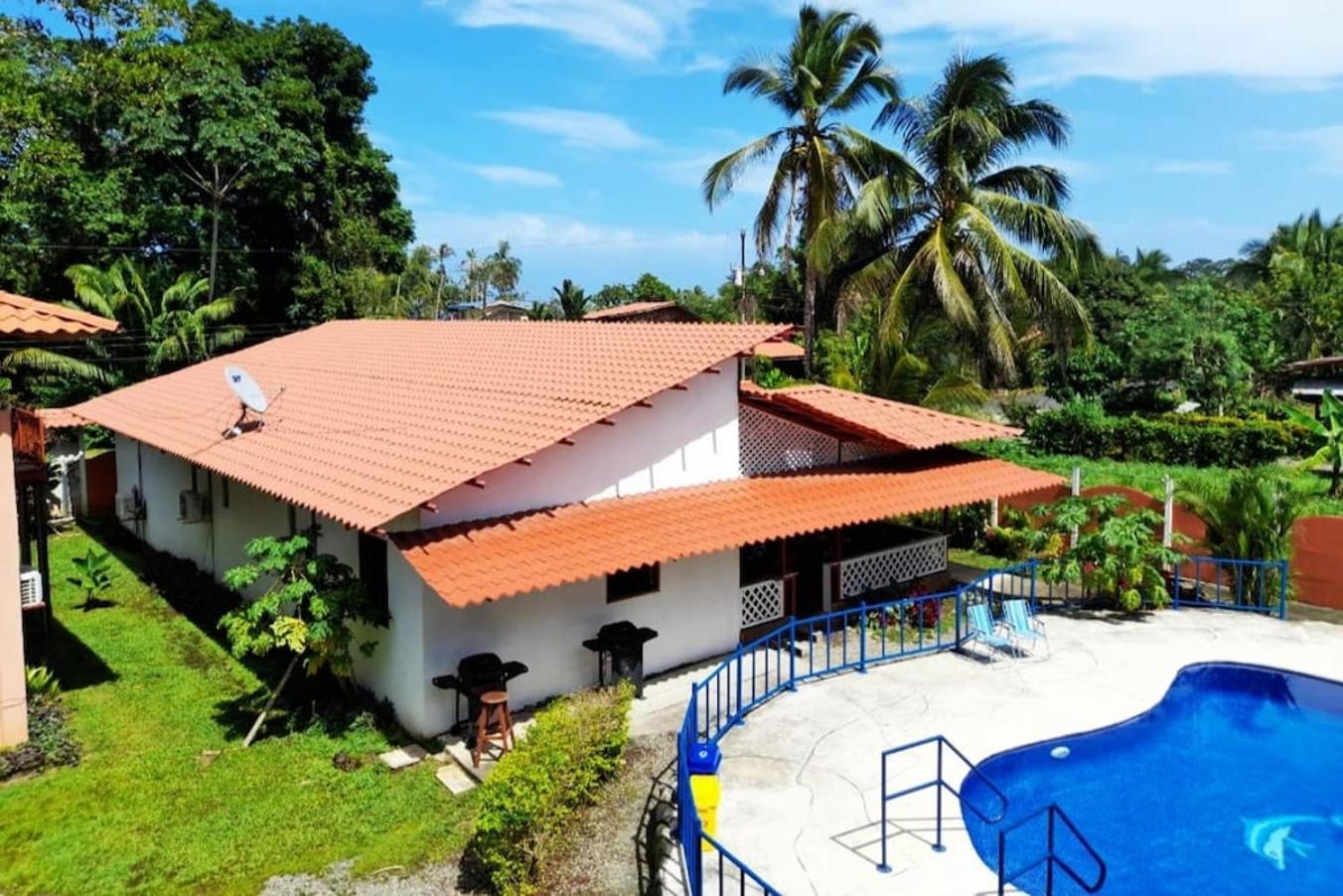 Poolside Beach House At Pangea Lodge Manzanillo  Exterior photo